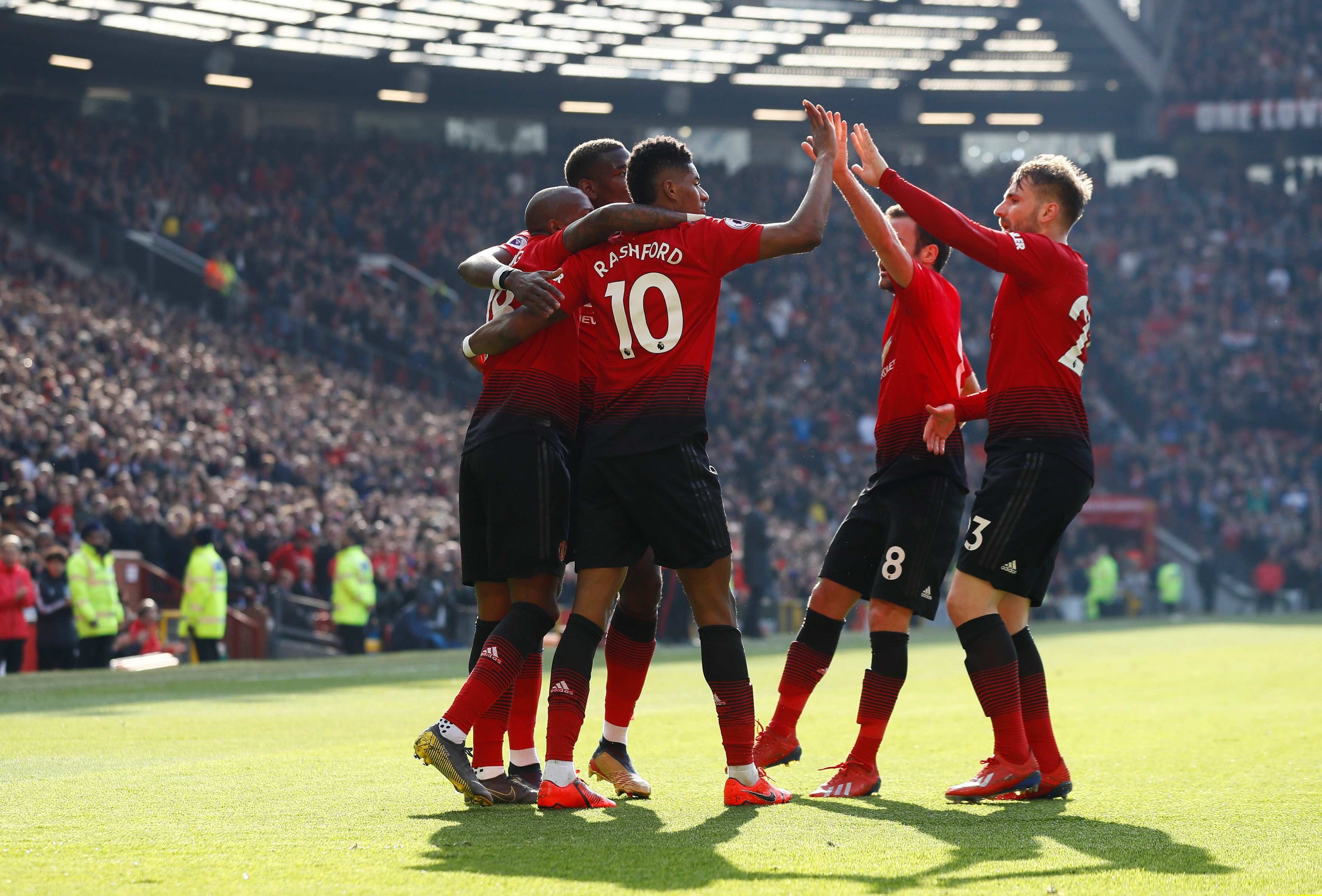 这位年轻的 这位年轻的